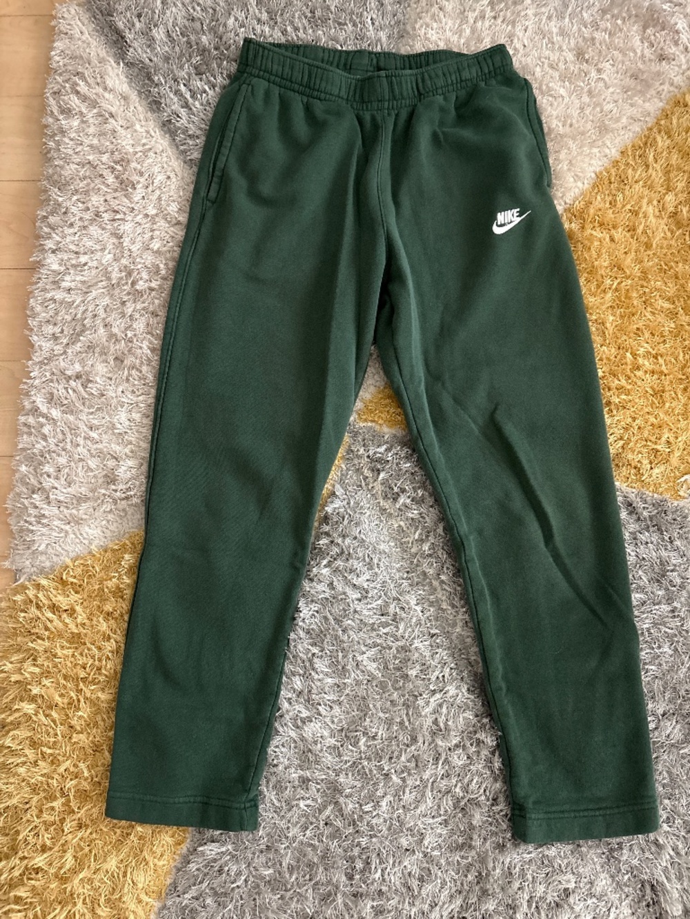 Nike Sweat Pants/Joggers Straight - Uncuffed, Casual